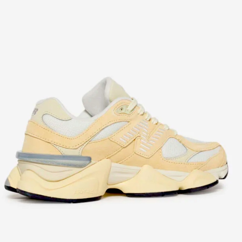 🌝 NEW BALANCE 9060 CALCIUM 🌝 - Picture 3 of 4